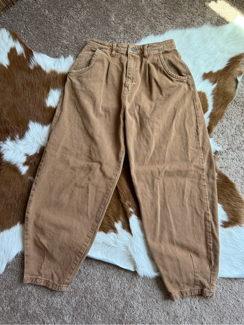 Zara Caramel Tan Pleated Barrel Pants